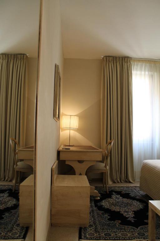 Hotel Touring Livorno Ruang foto