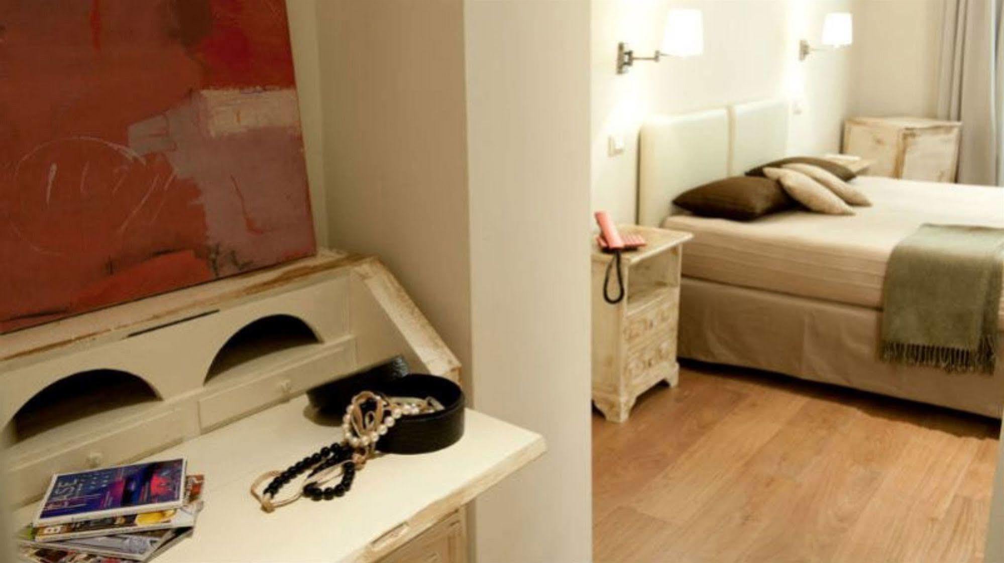 Hotel Touring Livorno Bagian luar foto